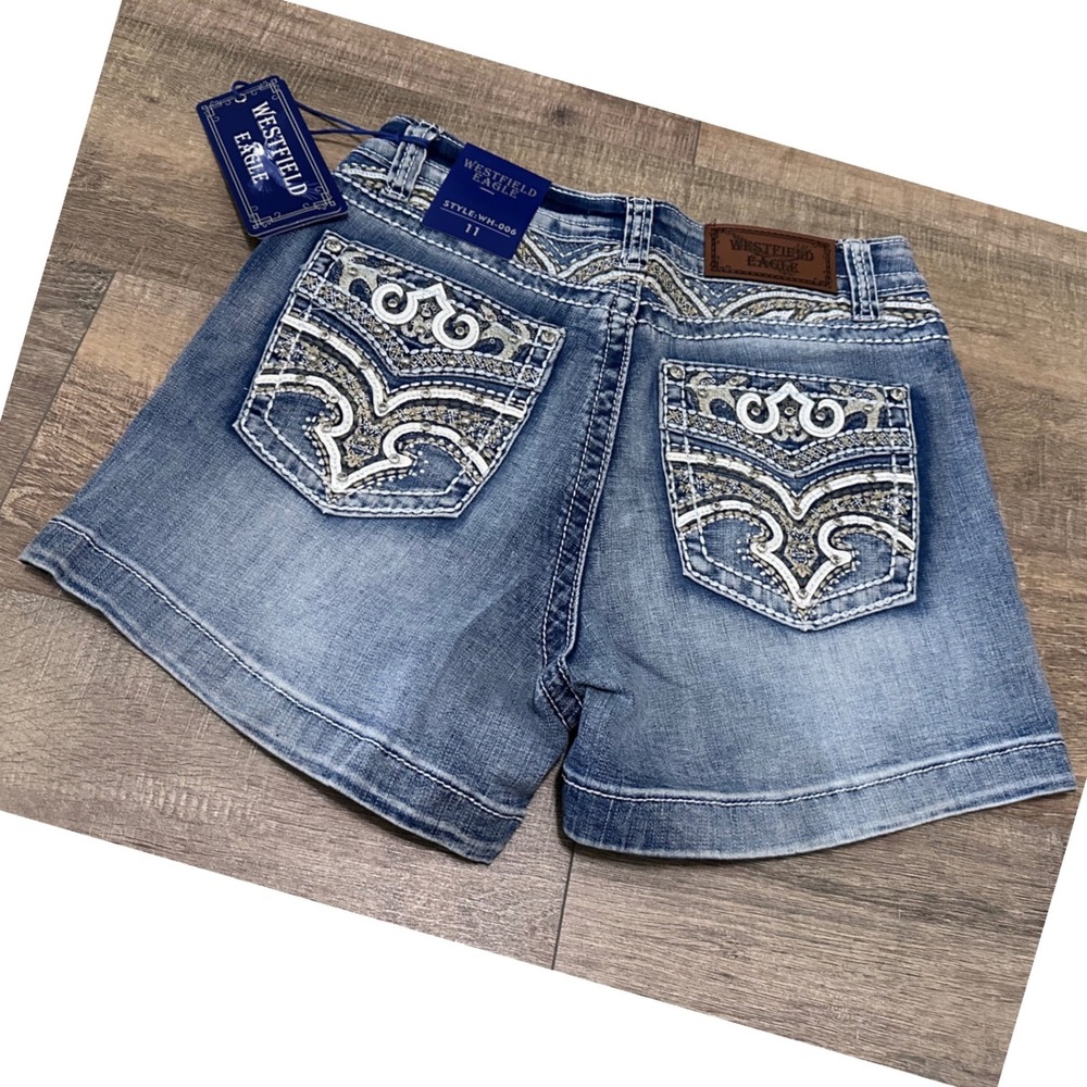 Westfield Eagle Womens Embroidered Rhinestone Denim Shorts Size 11 COMFORTABLE!! - Picture 3 of 8